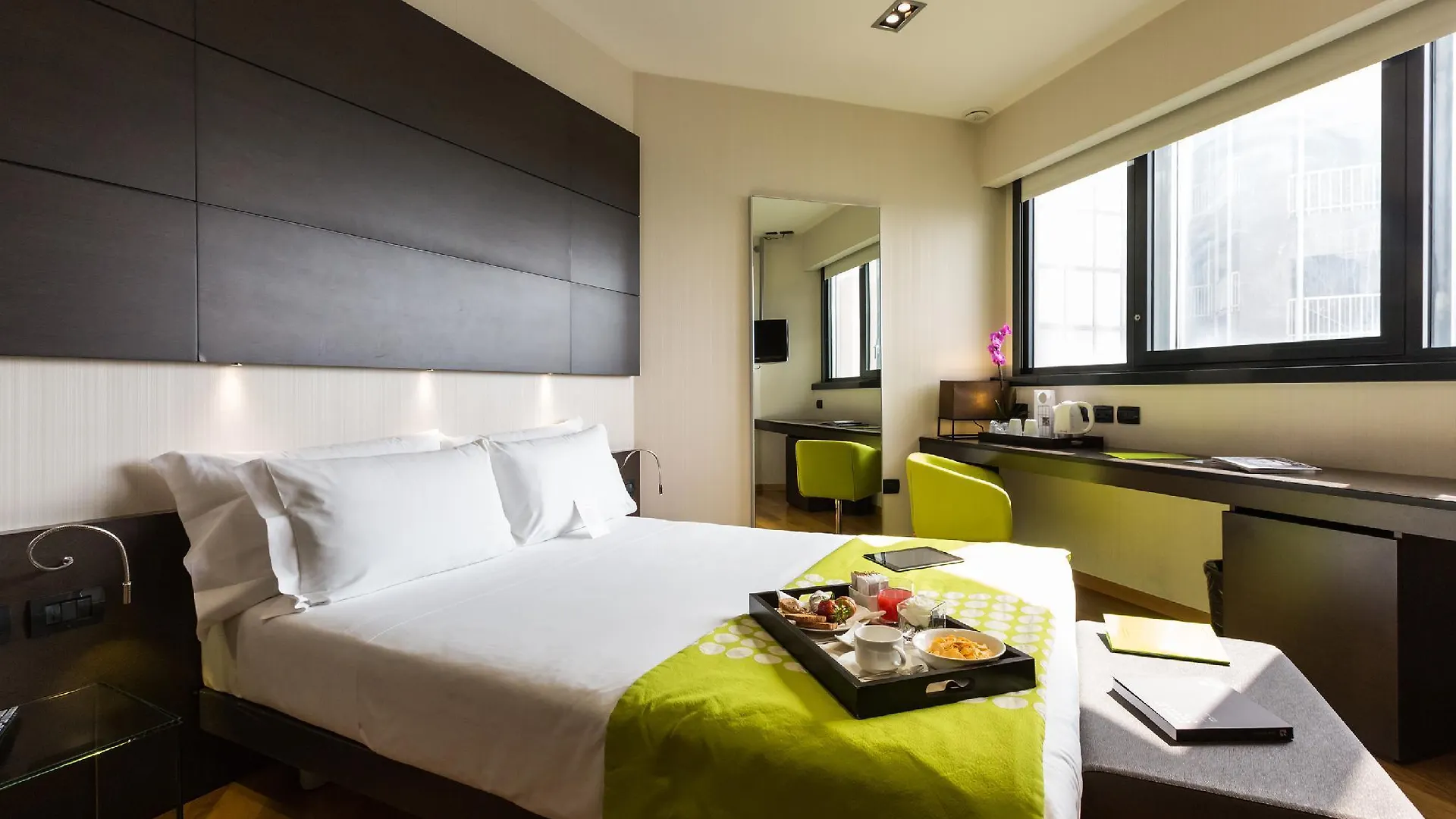 Best Western Plus The Hub Hotel Milão