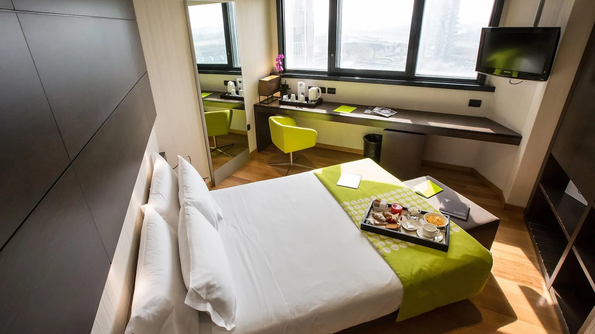 Best Western Plus The Hub Hotel Milão
