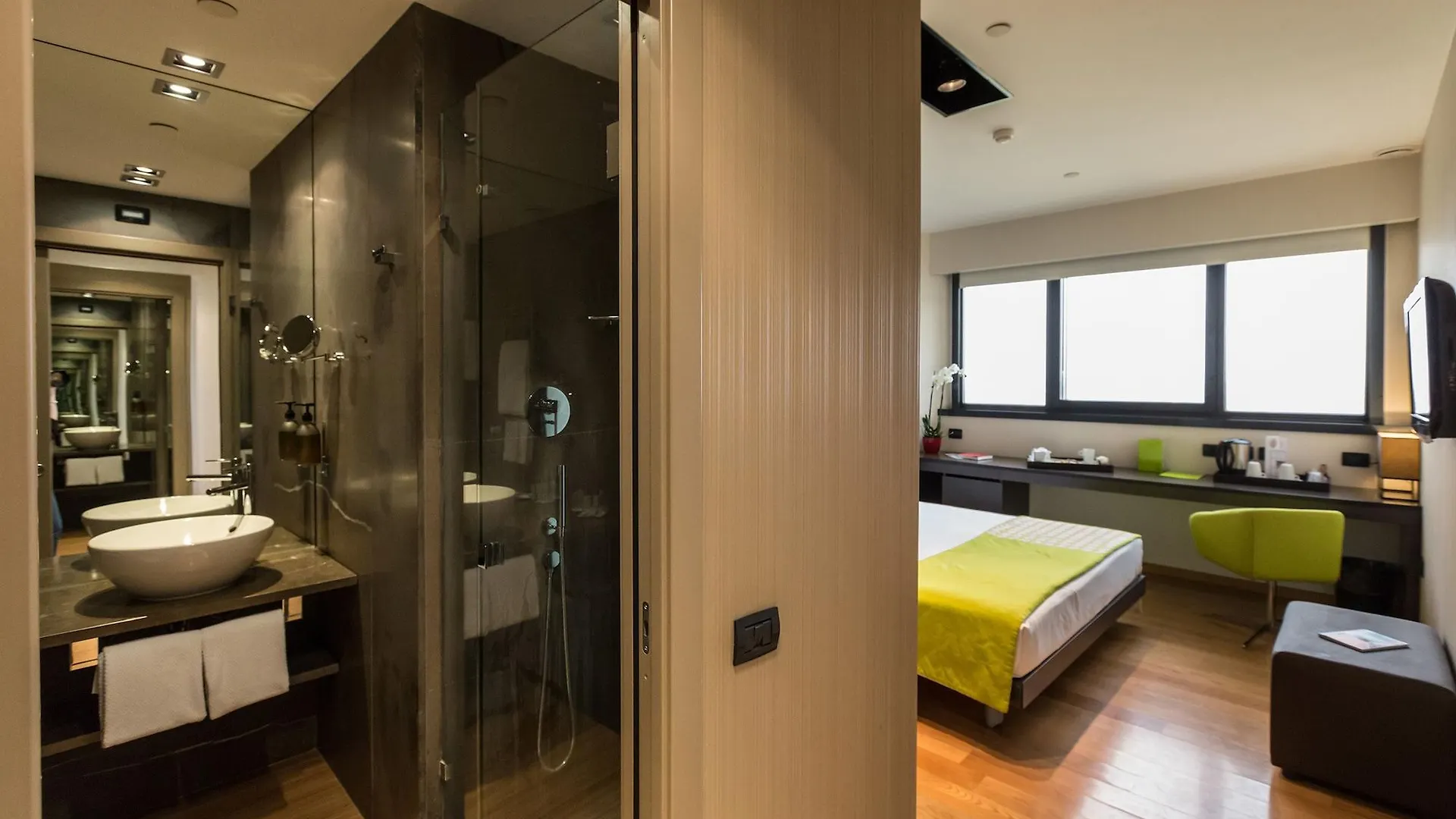 Best Western Plus The Hub Hotel Milão
