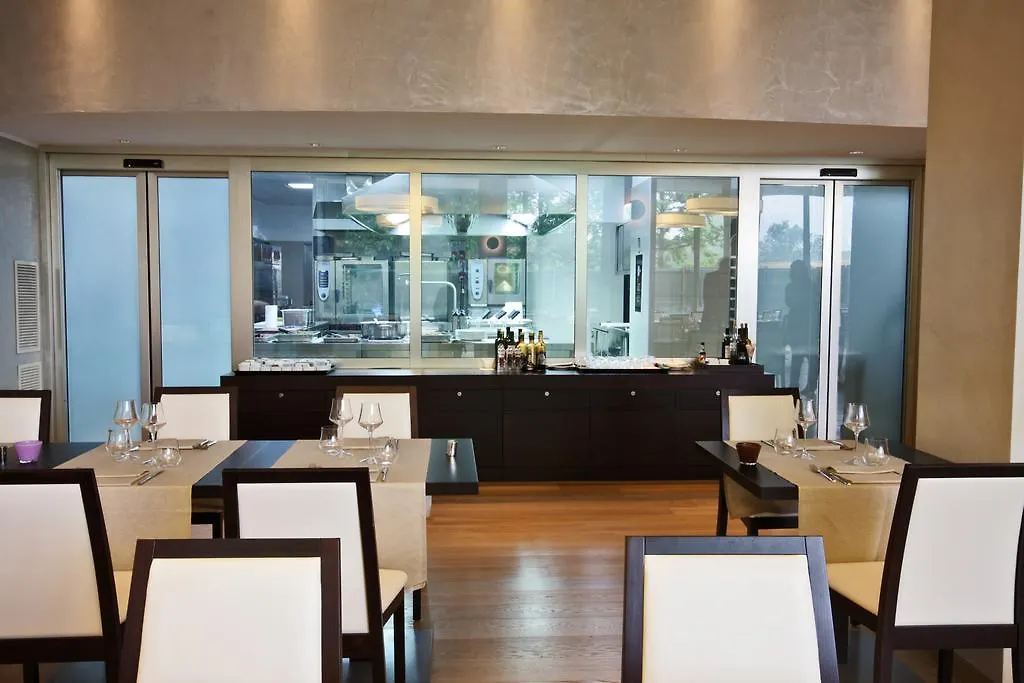 Best Western Plus The Hub Hotel Milão Itália