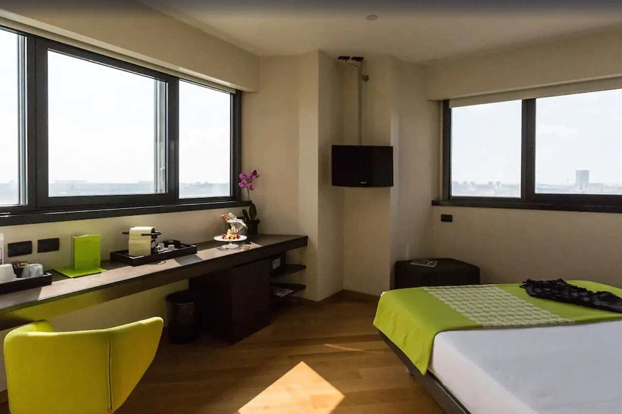Best Western Plus The Hub Hotel Milan