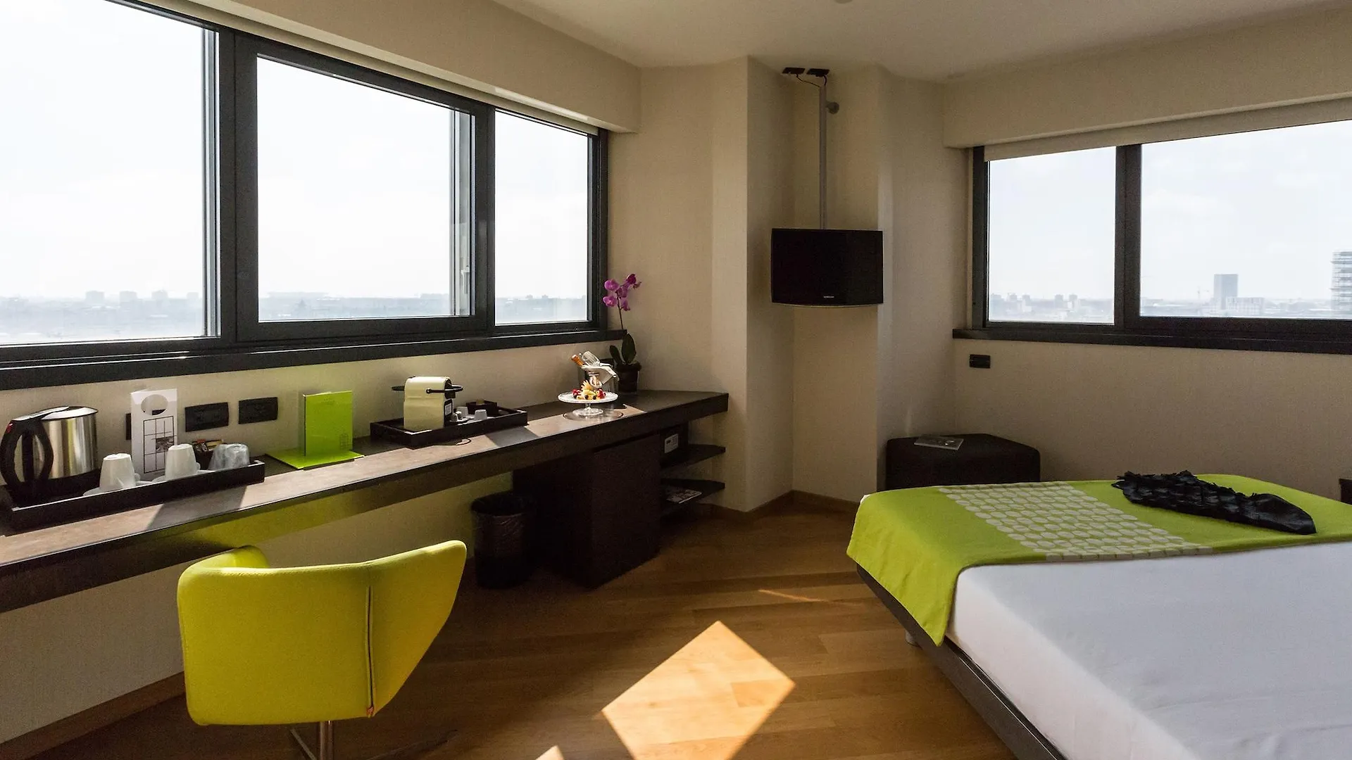 Best Western Plus The Hub Hotel Milano 4*,  Italia